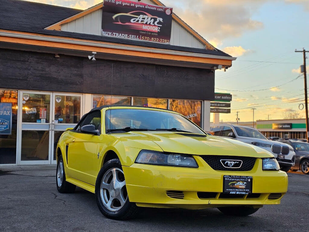 2001 Ford Mustang Deluxe Convertible RWD