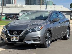 Nissan Versa SV FWD