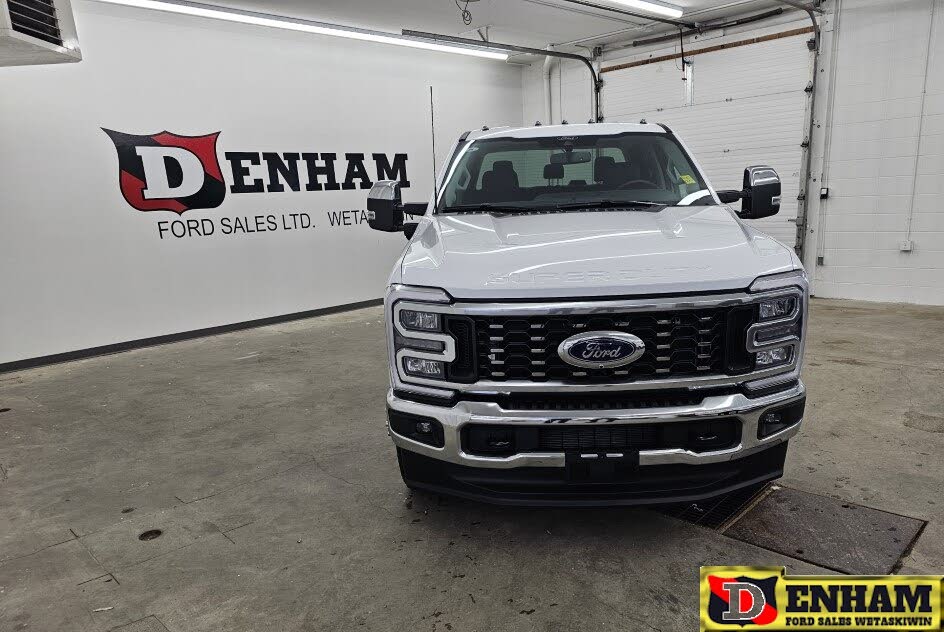 2025 Ford F-350 Super Duty Lariat Crew Cab LB DRW 4WD