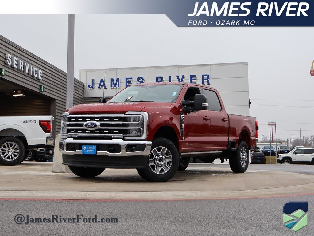 2025 Ford F-250 Super Duty Lariat Crew Cab 4WD