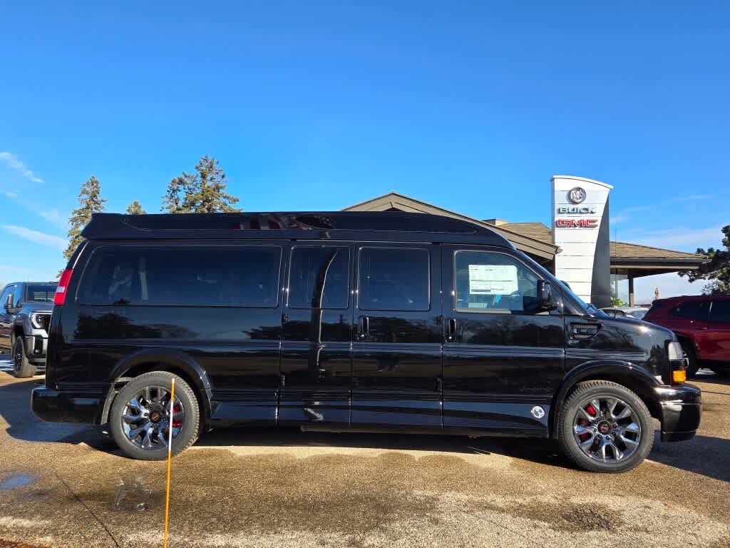 2025 GMC Savana Cargo 2500 RWD