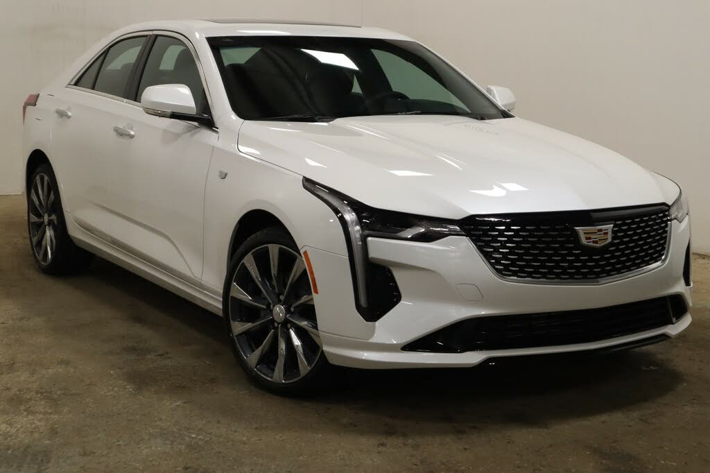 Cadillac CT4 Luxury AWD 2025