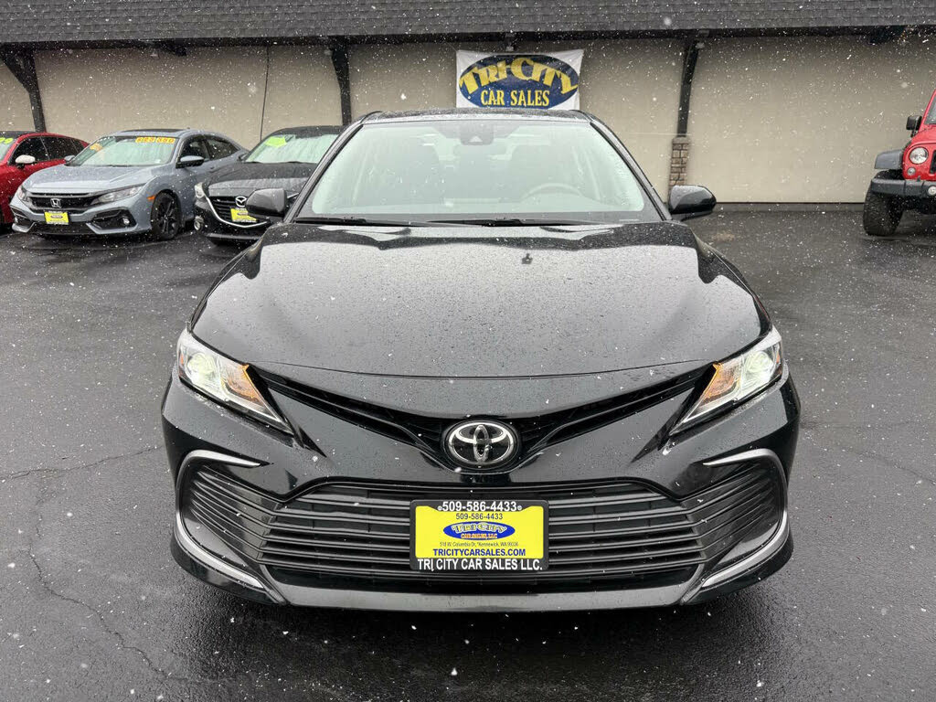 2022 Toyota Camry LE FWD