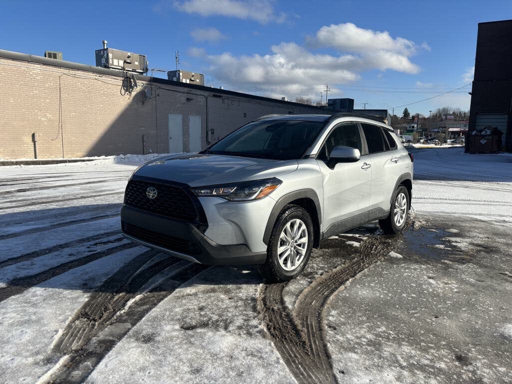 2023 Toyota Corolla Cross LE AWD