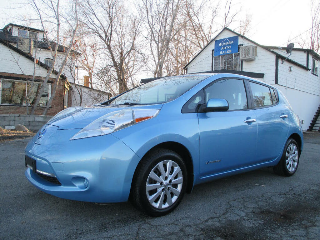 2015 Nissan LEAF S
