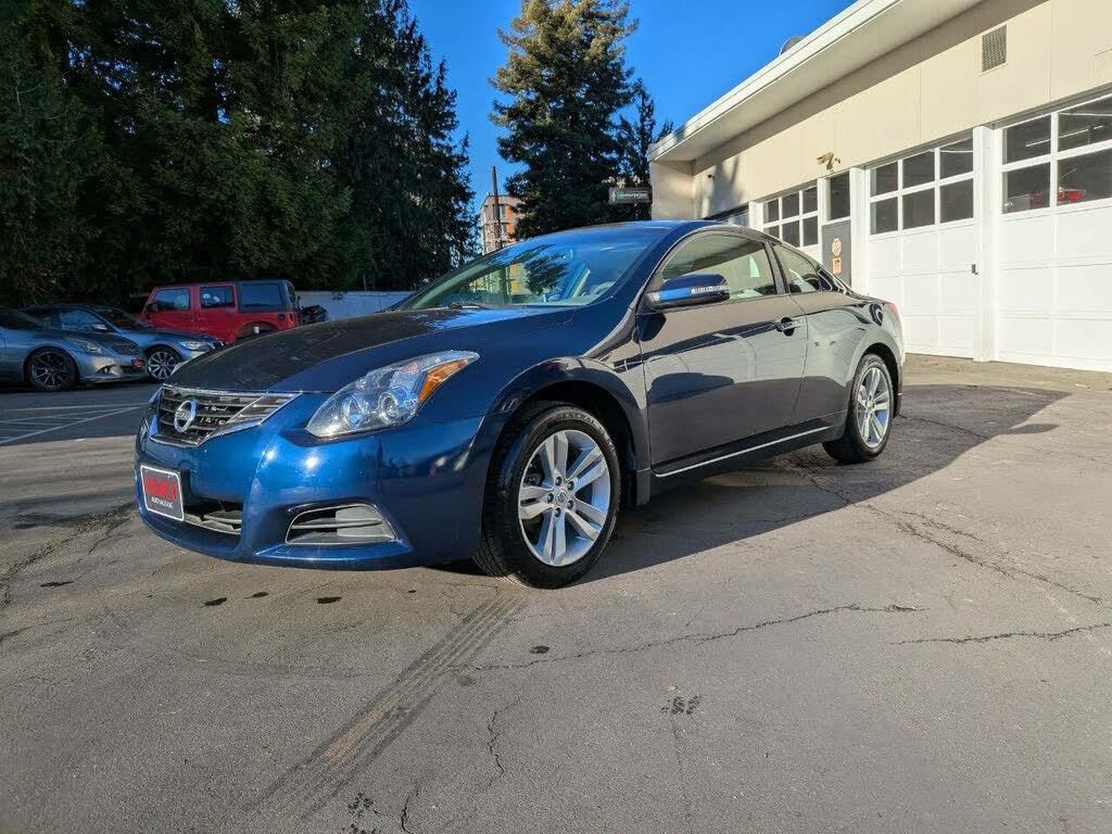 2013 Nissan Altima Coupe 2.5 S