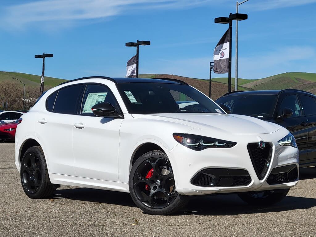 2025 Alfa Romeo Stelvio Tributo Italiano AWD
