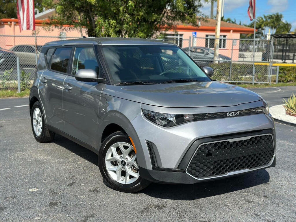 2024 Kia Soul LX FWD