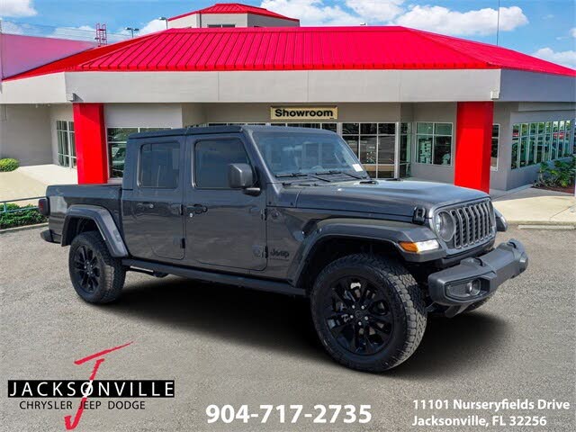 2025 Jeep Gladiator NightHawk Crew Cab 4WD