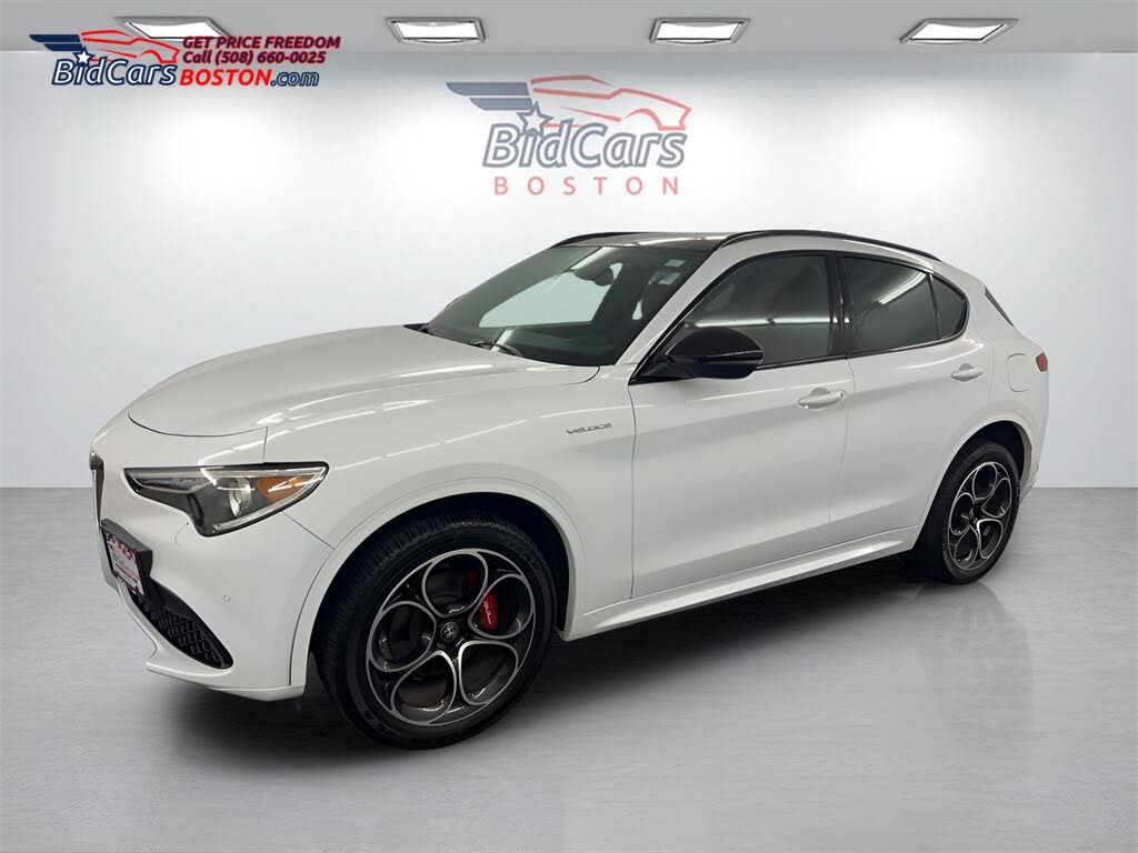 2022 Alfa Romeo Stelvio Veloce AWD