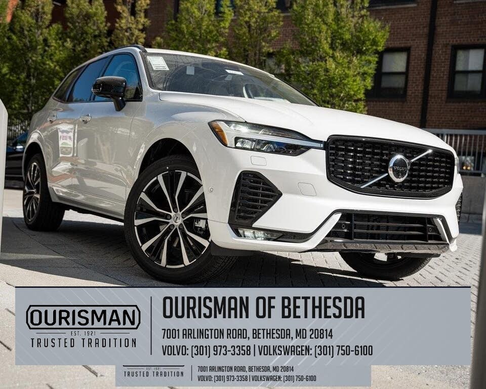 2025 Volvo XC60 B5 Plus Dark Theme AWD