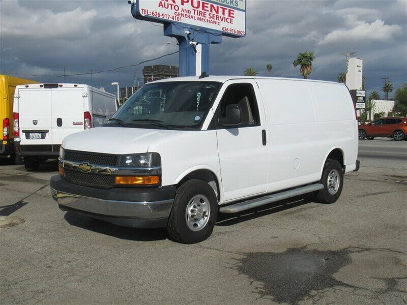 2022 Chevrolet Express Cargo 2500 RWD