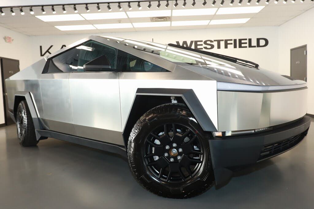 2024 Tesla Cybertruck Base
