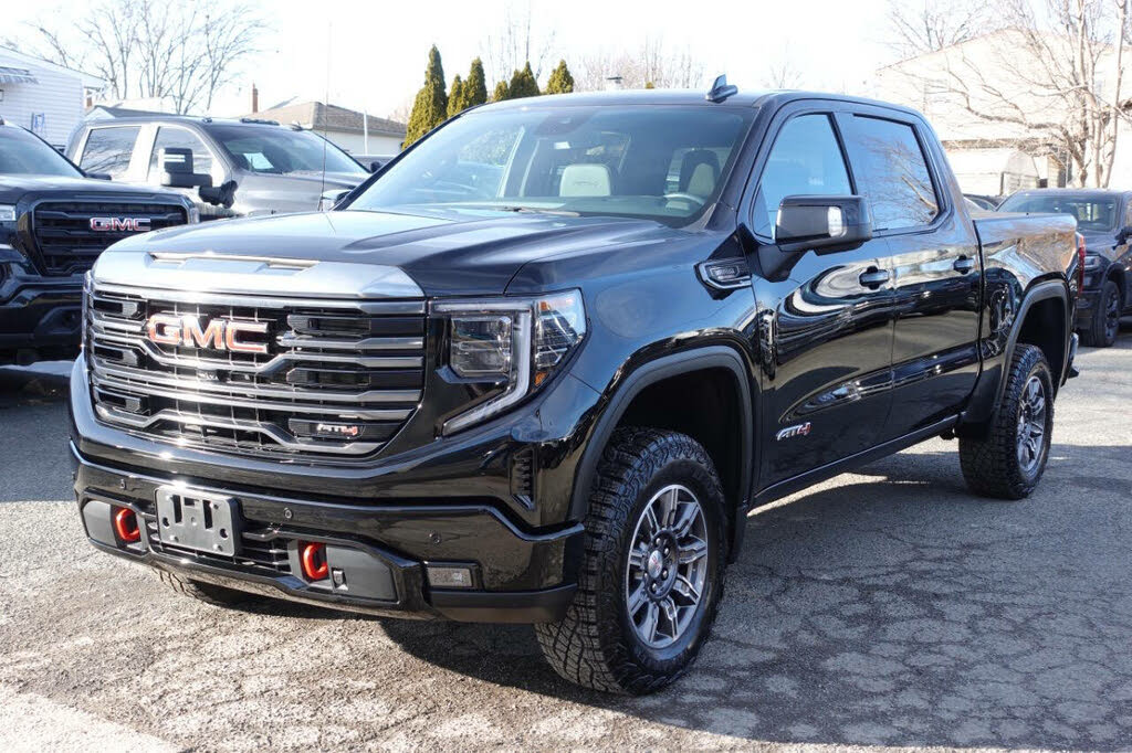 2024 GMC Sierra 1500 AT4 Crew Cab 4WD