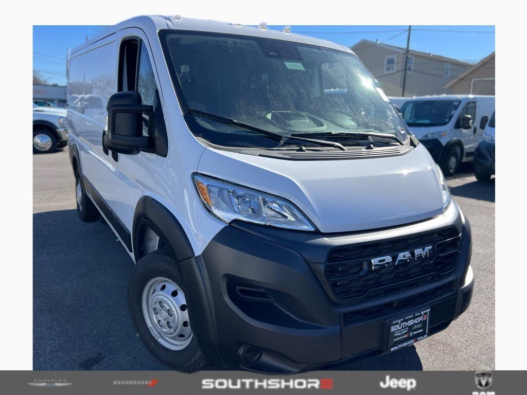 2023 RAM ProMaster 2500 136 Low Roof Cargo Van FWD