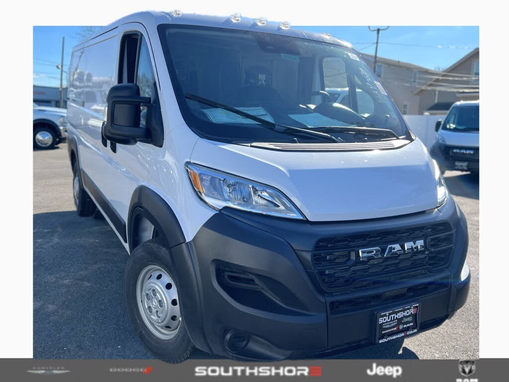 2023 RAM ProMaster 2500 136 Low Roof Cargo Van FWD
