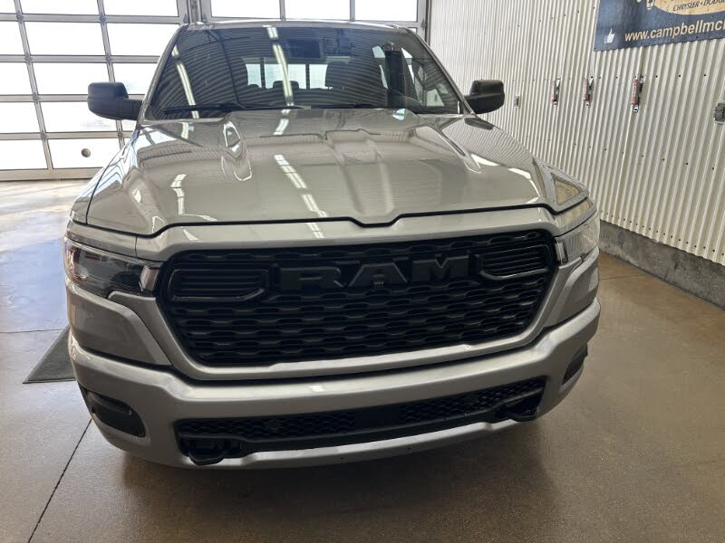 2025 RAM 1500 Tradesman Crew Cab 4WD