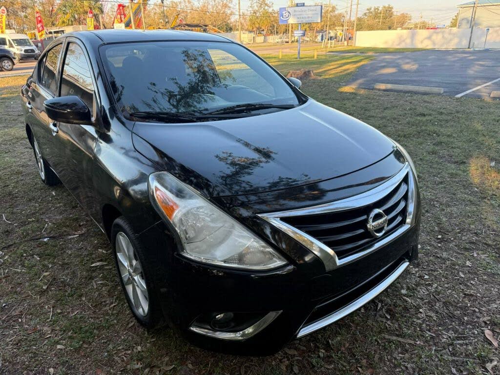 2017 Nissan Versa SL