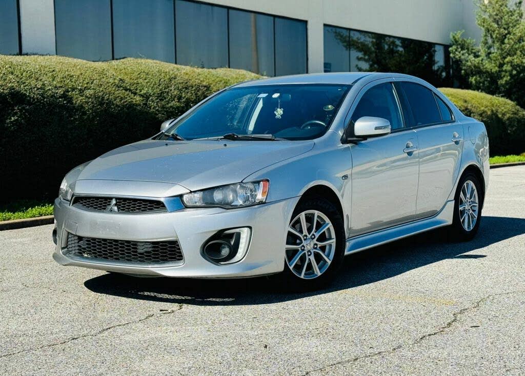 2016 Mitsubishi Lancer ES FWD