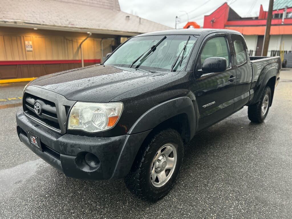 Used 2006 Toyota Tacoma for Sale near Vancouver, BC