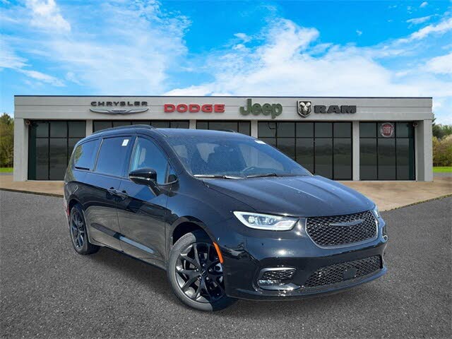 2025 Chrysler Pacifica Limited FWD