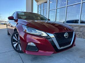 Nissan Altima 2.5 SV FWD