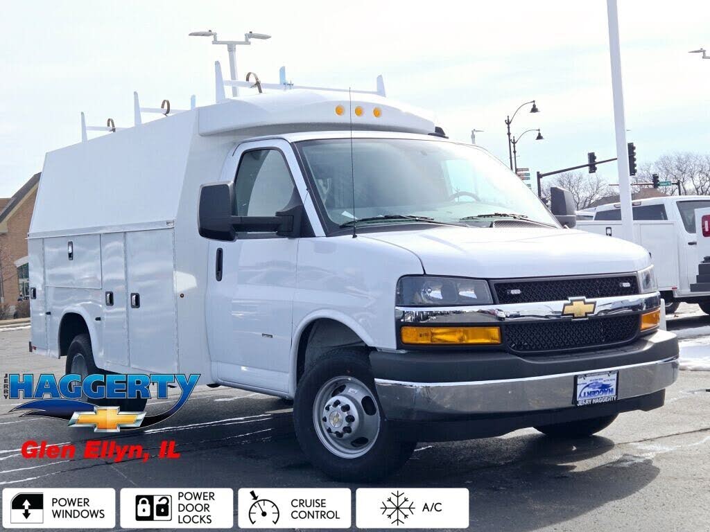 2024 Chevrolet Express Chassis 3500 Cutaway 139