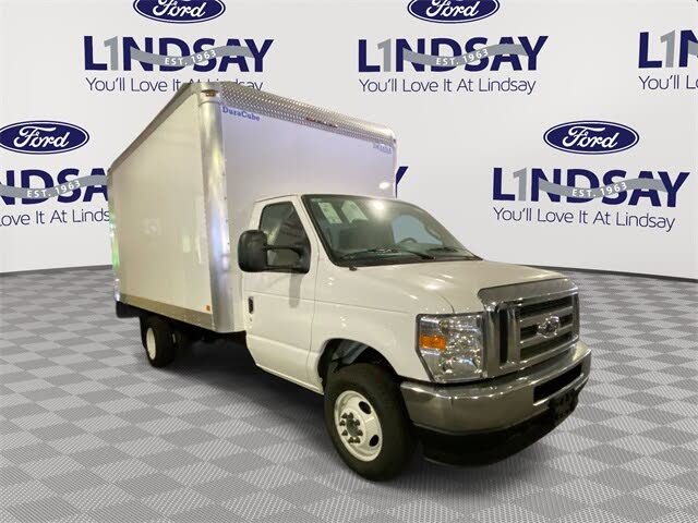 2025 Ford E-Series Chassis E-350 SD Cutaway SB DRW RWD