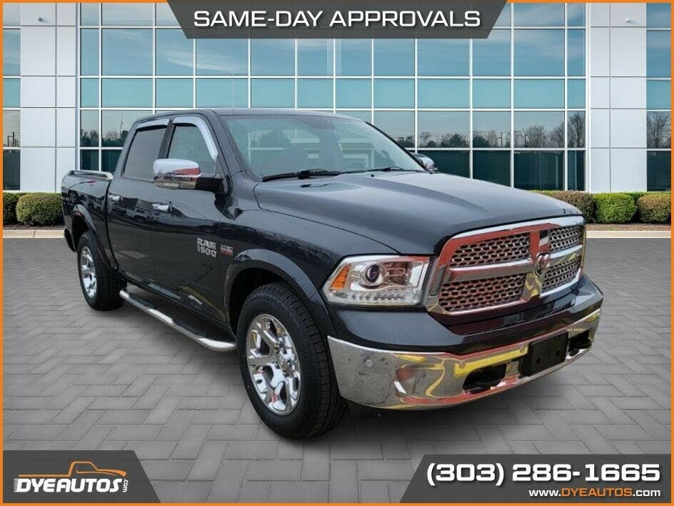 2017 RAM 1500 Laramie Crew Cab 4WD