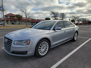Audi A8 4.0T quattro LWB AWD
