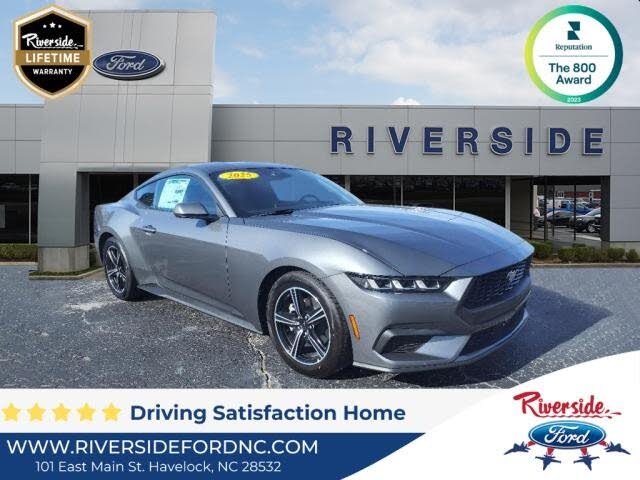 2025 Ford Mustang EcoBoost Fastback RWD