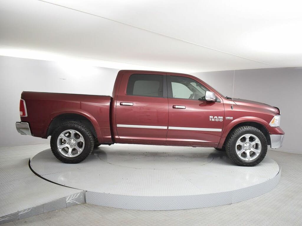 2017 RAM 1500 Laramie Crew Cab 4WD