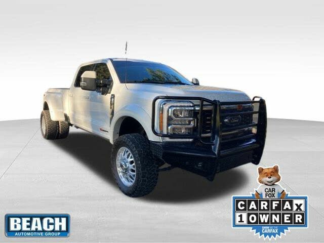 2023 Ford F-450 Super Duty Lariat Crew Cab LB DRW 4WD