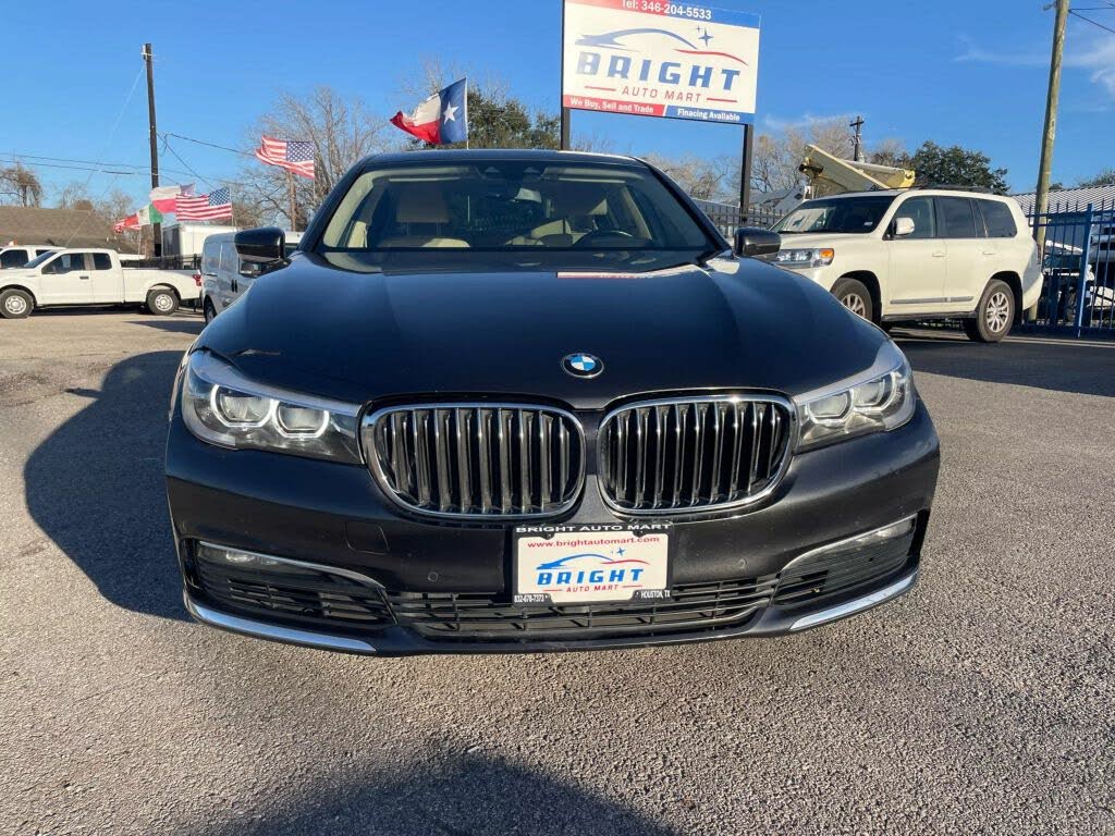 2018 BMW 7 Series 740i RWD