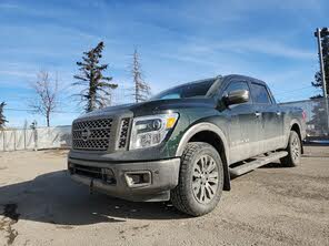 Nissan Titan Platinum Reserve Crew Cab 4WD