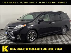 Toyota Sienna XLE 7-Passenger FWD with Auto-Access Seat