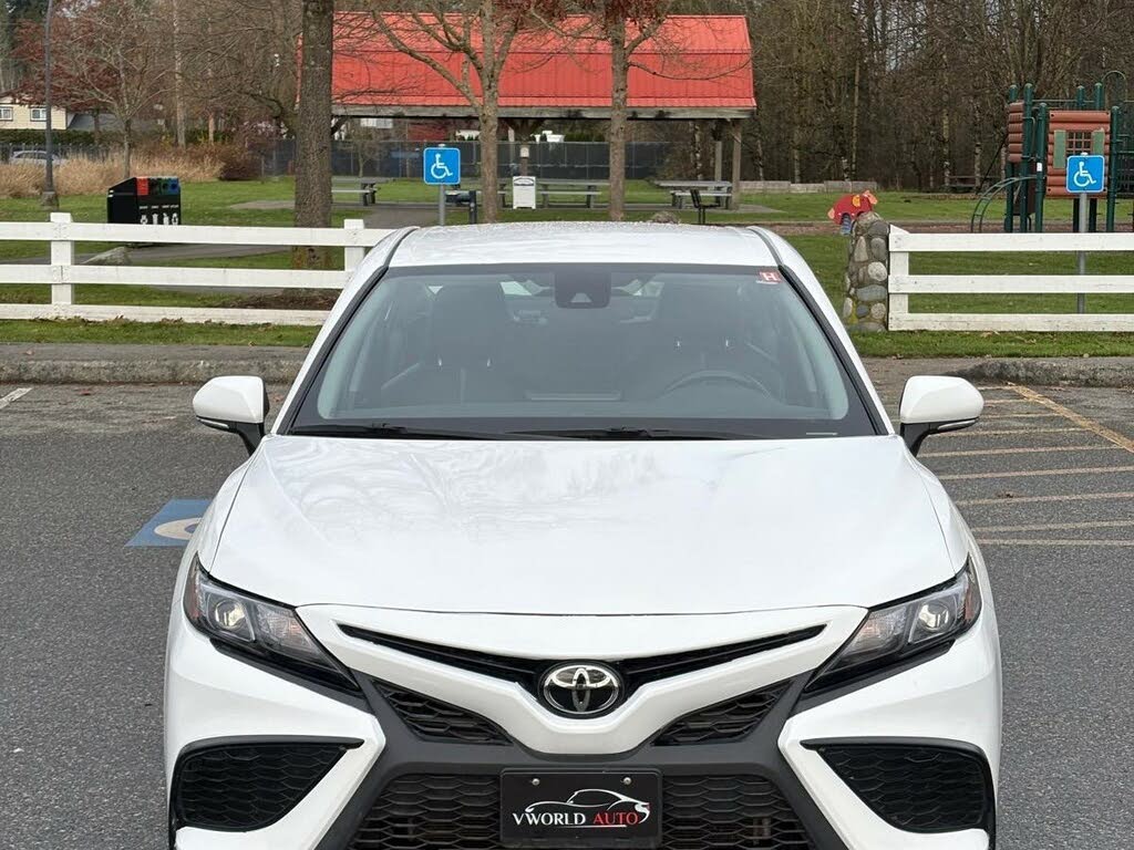 2021 Toyota Camry SE FWD