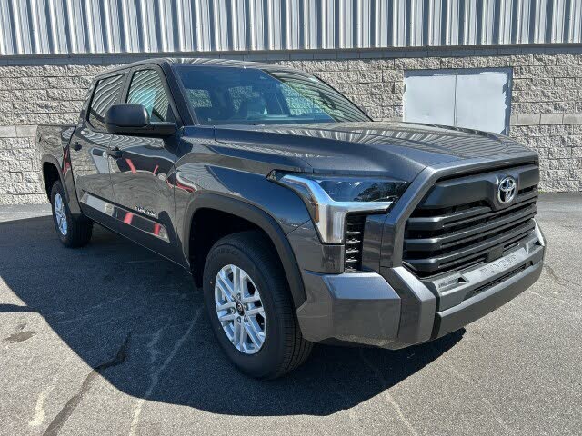 2025 Toyota Tundra SR5 CrewMax Cab 4WD