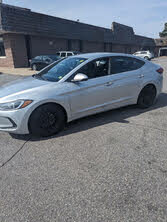 Hyundai Elantra SE FWD