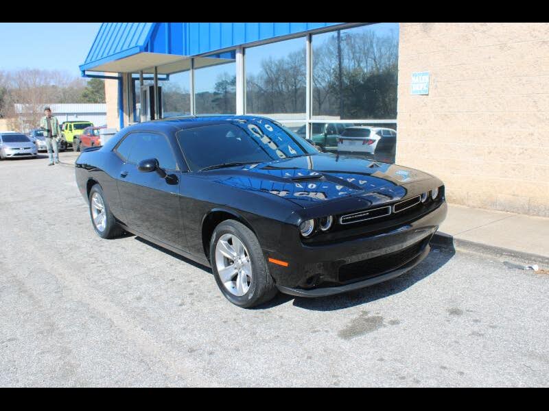 2019 Dodge Challenger SXT RWD