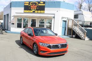 Volkswagen Jetta R-Line FWD