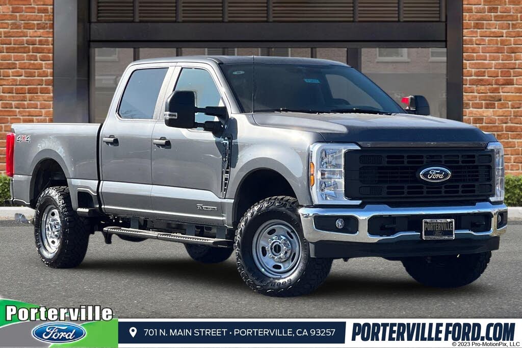 2025 Ford F-250 Super Duty XL Crew Cab 4WD