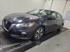 Nissan Altima 2.5 SV FWD