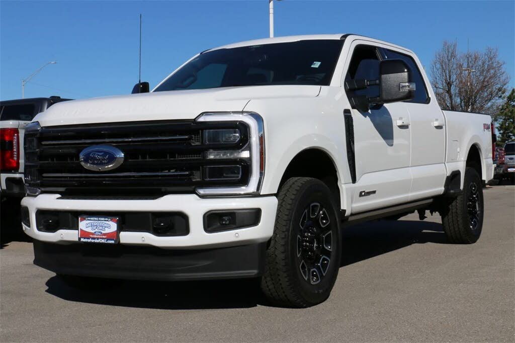 2025 Ford F-250 Super Duty Platinum Crew Cab 4WD