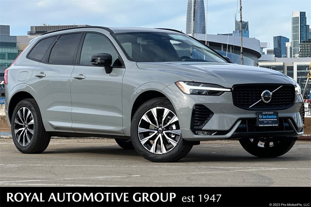 2025 Volvo XC60 B5 Core Dark Theme AWD