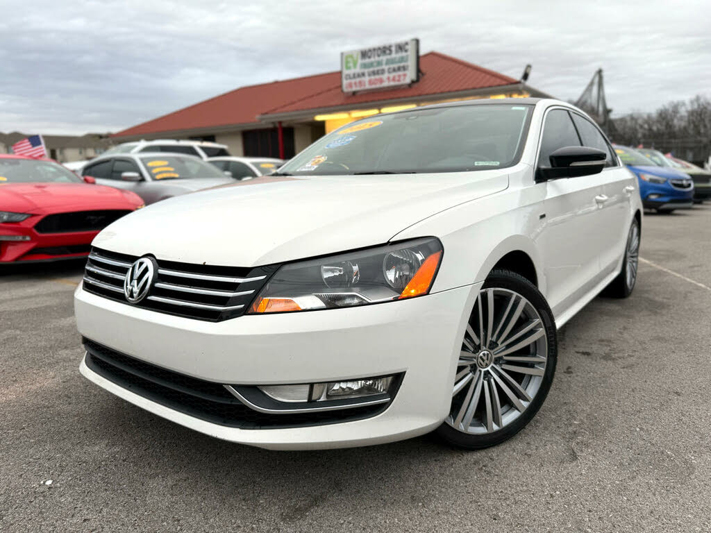 2015 Volkswagen Passat 1.8T SE FWD