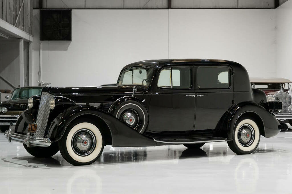 1937 Packard Super Eight