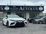 Toyota Camry SE FWD