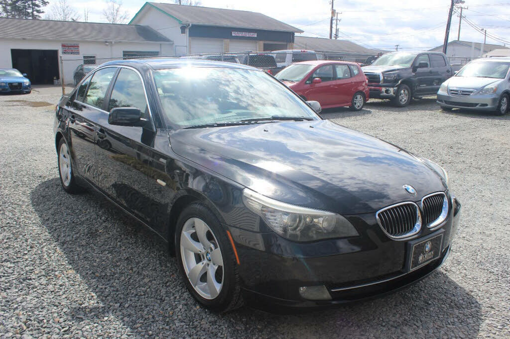 2008 BMW 5 Series 528i Sedan RWD