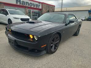 Dodge Challenger R/T Scat Pack RWD